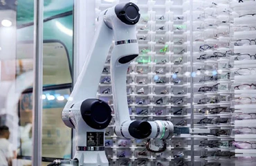 A Flurry of Launches, Standardization, and Capital Influx! Three Key Signals Reveal How AI Glasses Are Evolving from Trade Show Novelties to Mainstream Wearables